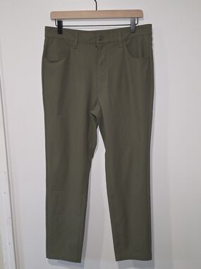 NWT FABLETICS Don 5 Pocket Slim Fit  Olive Green Pants Mens Size 32x30